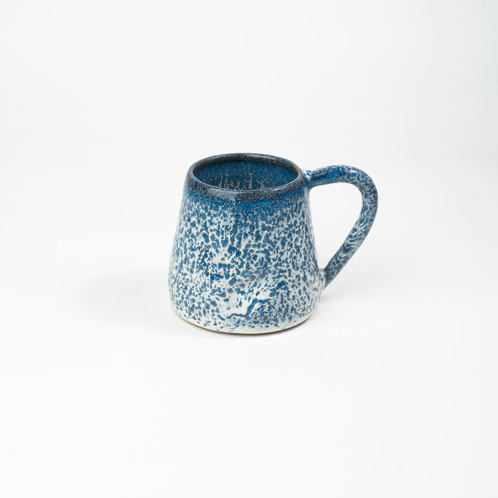 blue-white-mug-1